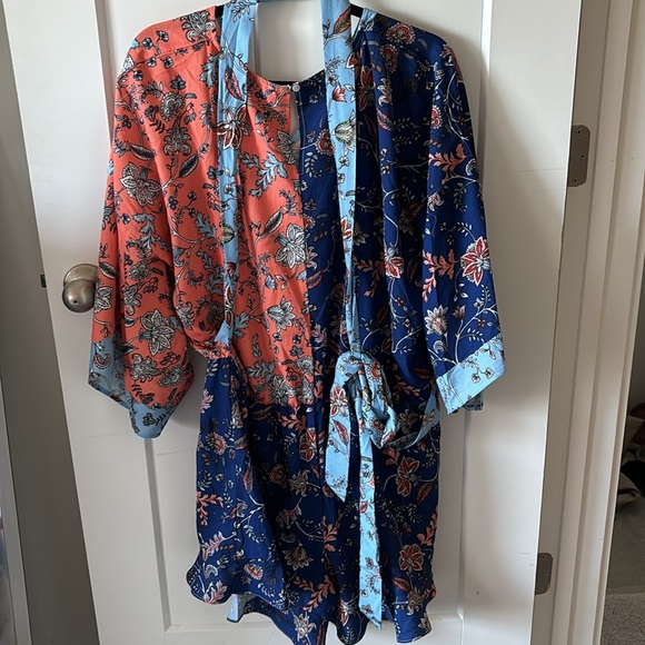 Bungee Floral Romper - Picture 6 of 6